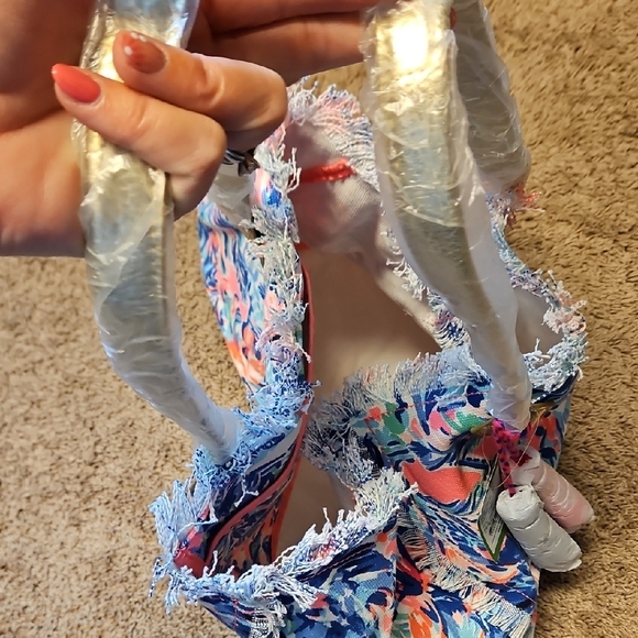 Lilly Pulitzer Gypset Frayed Beach Tote - Picture 6 of 8